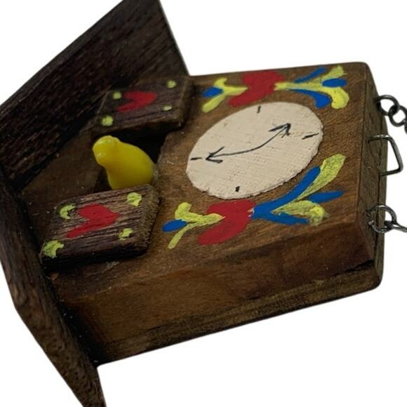 Vintage Handmade Hand Painted Miniature Wood Swiss Cuckoo Clock w Plastic Bird - Picture 3 of 3